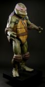 TEENAGE MUTANT NINJA TURTLES (1990) - Leonardo Ninja Turtle Costume Display An original Leonardo