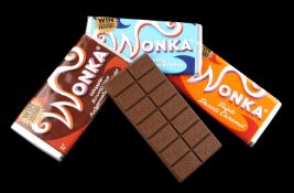 CHARLIE AND THE CHOCOLATE FACTORY (2005) - Set of Wonka Bars A set of Wonka bars from the