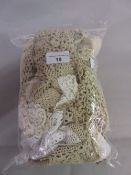 Small quantity of crochet and lace items